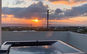 Paradise Casa Fira